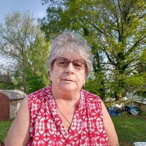 Meet your Posher, Debra